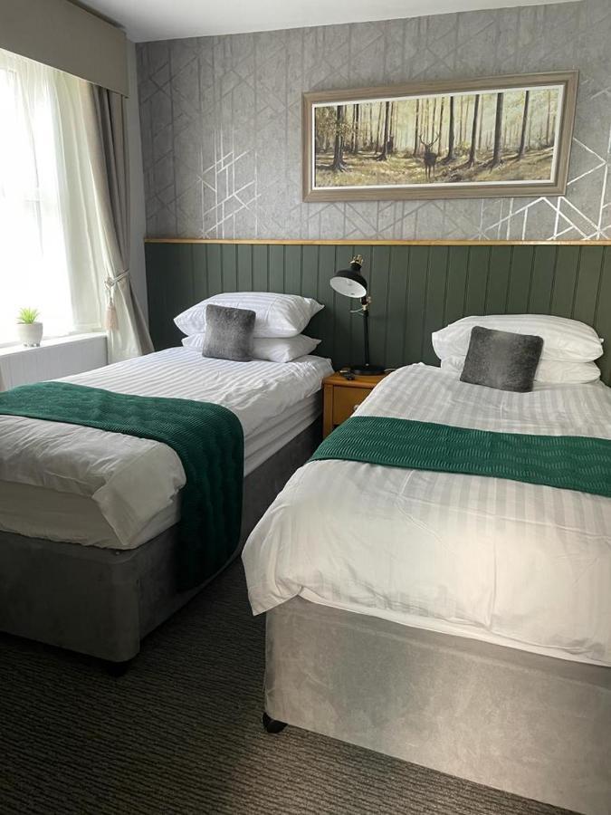 Black Bull Hotel Ленчестър Екстериор снимка