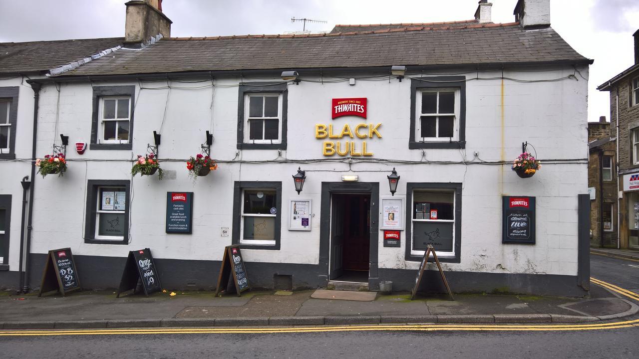 Black Bull Hotel Ленчестър Екстериор снимка
